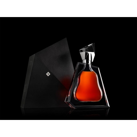 Cognac Richard Hennessy by Daniel Libeskind